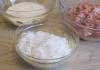 Kako pravilno in okusno kuhati mesne kroglice v omaki s kislo smetano